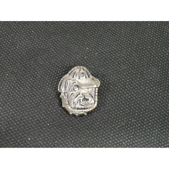 Jewelry - Silver Tone Georgia Bulldog Head Charm Pendant Wearing Hat Figural Small 0.5